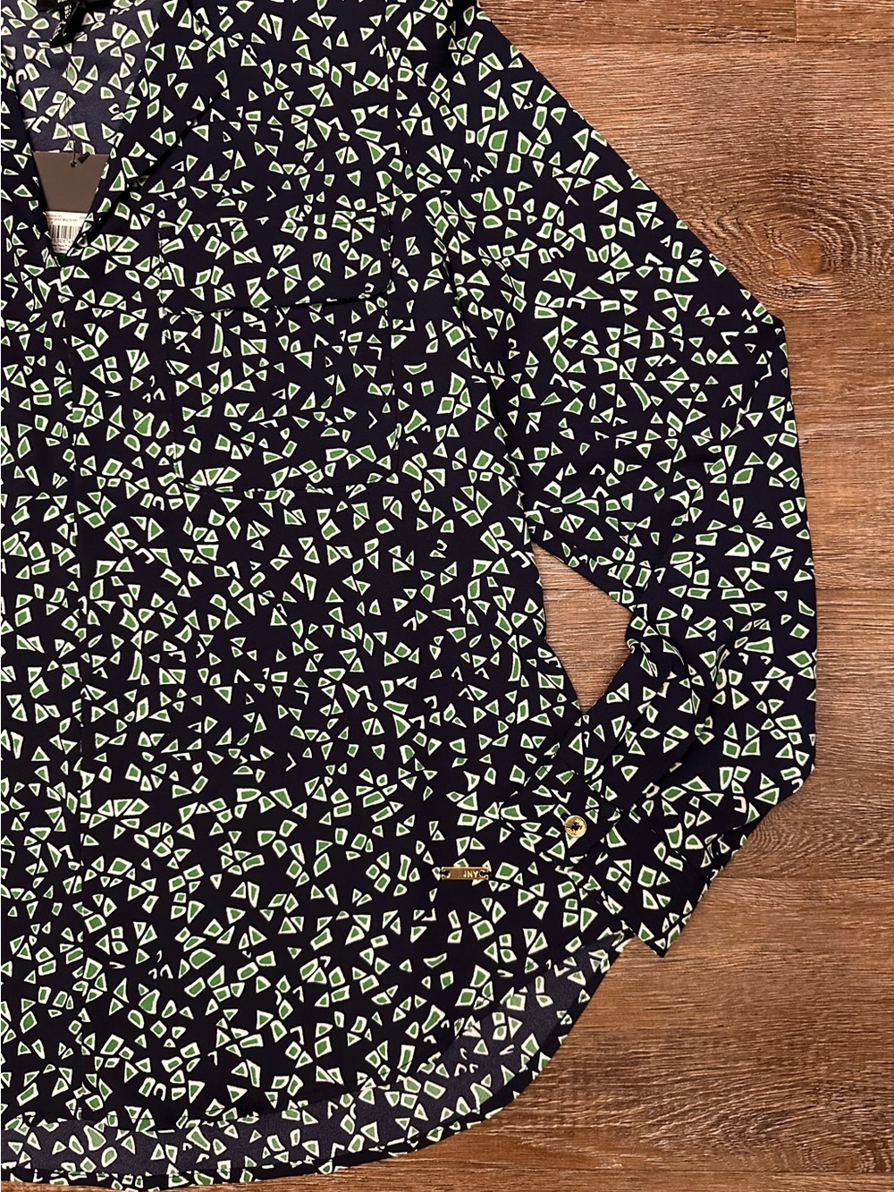 Jones New York Navy Blouse with Light Green Geometric Print - Picture 4 of 7
